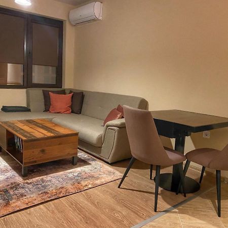 Stylish Urban Apart New 2021 Close To The Beach Varna Eksteriør billede