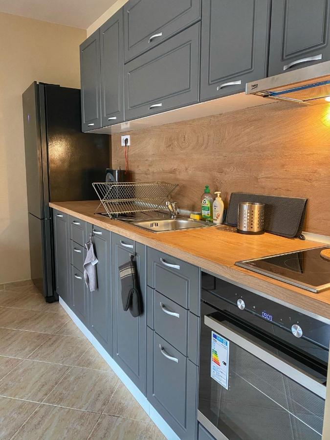 Stylish Urban Apart New 2021 Close To The Beach Varna Eksteriør billede