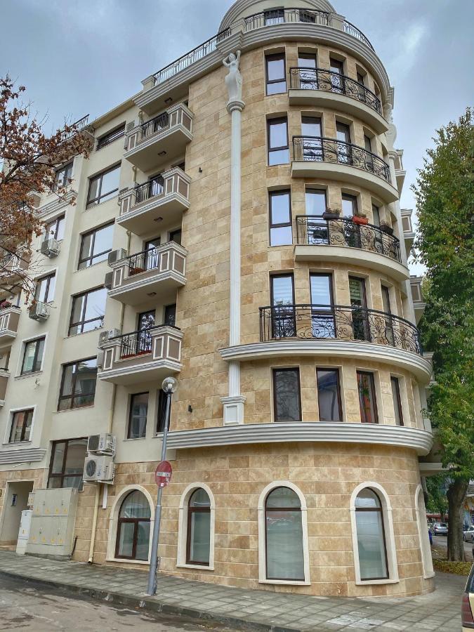 Stylish Urban Apart New 2021 Close To The Beach Varna Eksteriør billede